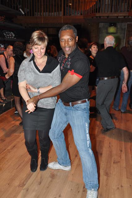 min 2012 11 11 station danse 084